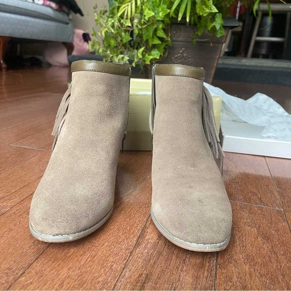 Taupe Fringe Suede Heel Boots Size 9W